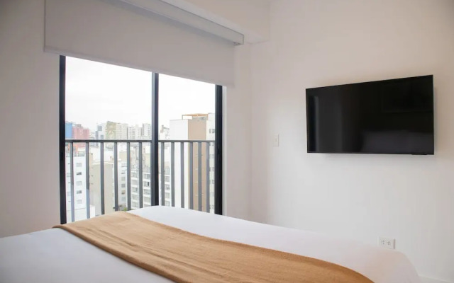 w Amazing 3BR w Balcony in Miraflores