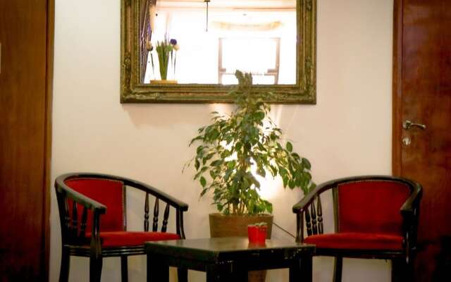 The Colony Hotel