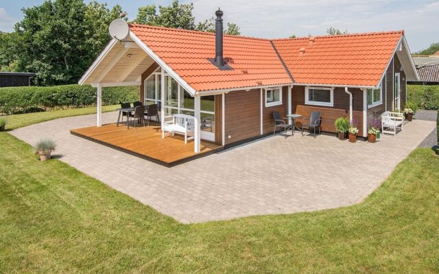 6 Person Holiday Home in Bjert