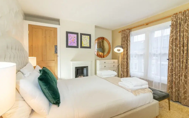 The River Cam Escape - 5BDR with Private Garden with Pond