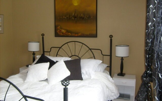 Chickadee Lane Bed & Breakfast