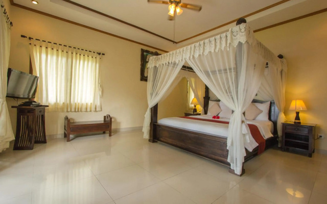 Arya Amed Beach Resort and Dive Center