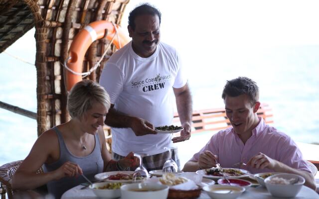 Spice Coast Cruises CGH Earth-Houseboat