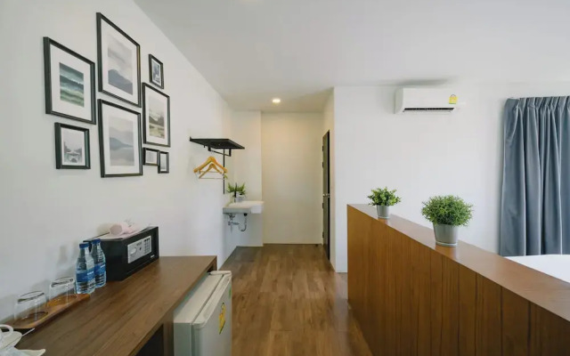 J & P Guest House