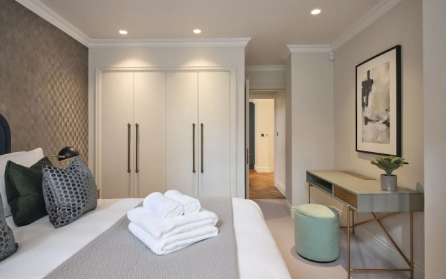 Mayfair – Peterson House