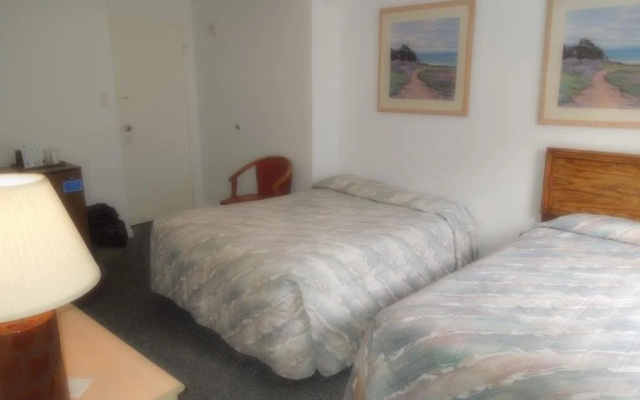 Oceanic Hotel