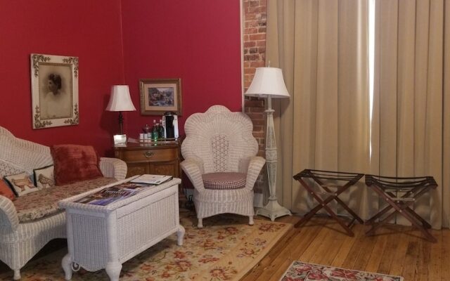 Downtown Guest Quarters Hotel