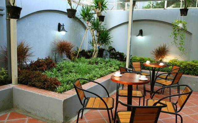 Hotel 165 Nam Ky Khoi Nghia