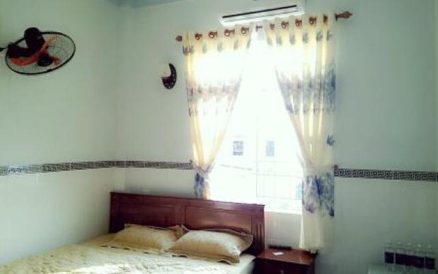 Huu Thuy Guest House