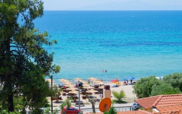 Zoe Seaview Apartment by Rentalspro