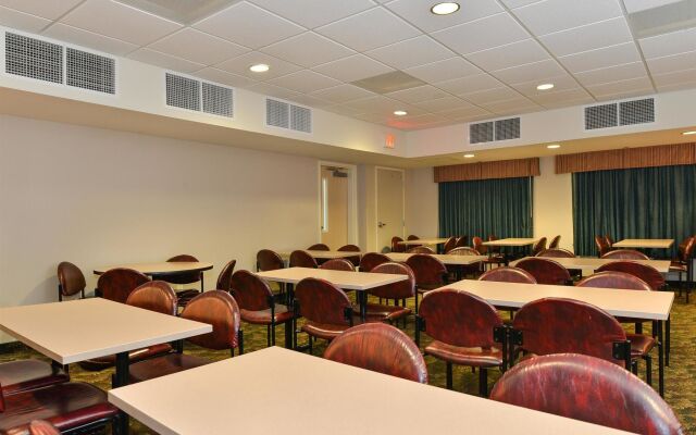 Best Western Beacon Inn