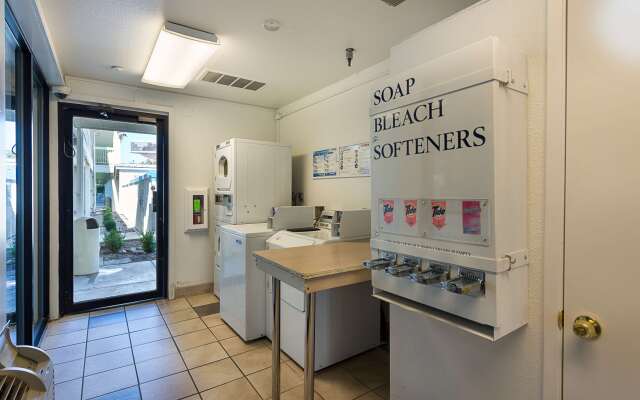 Motel 6 Sparks, NV - Airport - Sparks