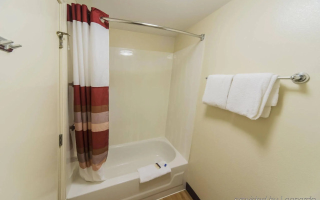 Red Roof Inn PLUS+ Raleigh Downtown – NCSU/Conv Center