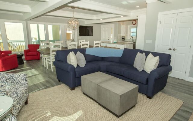 Sandpiper Cove 1115 3 Bedroom Condo by RedAwning