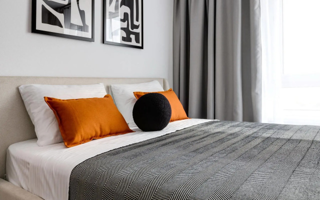 Апартаменты на улице Михайлова 30А корпус 2