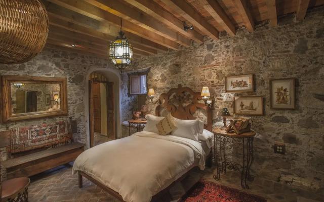 Hacienda Las Amantes