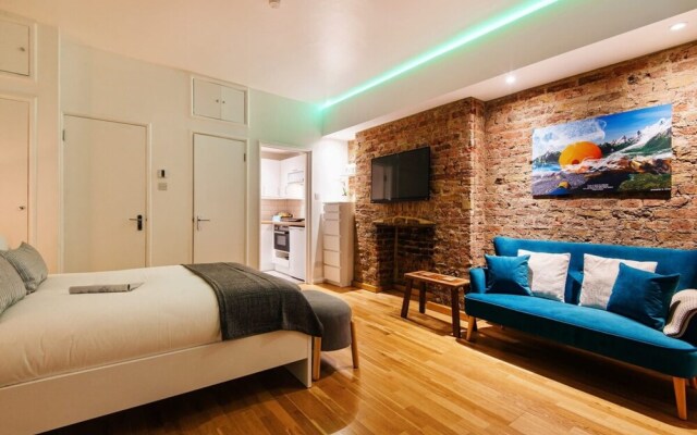 The Lovely Longridge Road Apartment