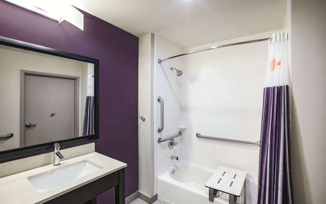 La Quinta Inn & Suites by Wyndham McAllen La Plaza Mall