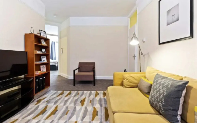 Modern 2bed Apt in St Pancras, 5mins to Station