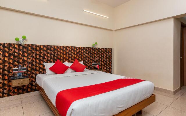 OYO 79867 Thamarai