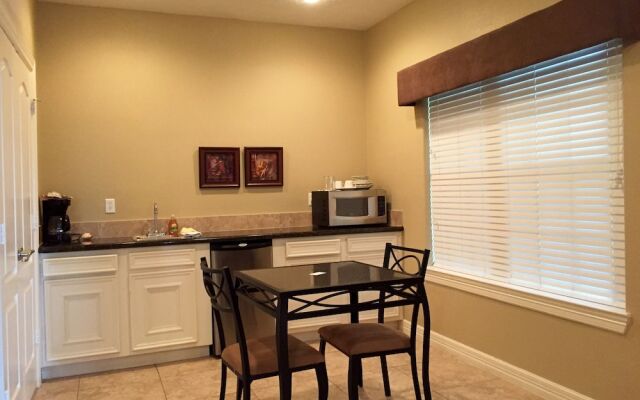 Southern Empress Lakeside Condominiums