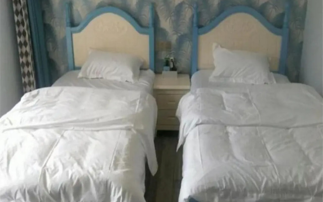 Xinchang Yunqi Small Building House