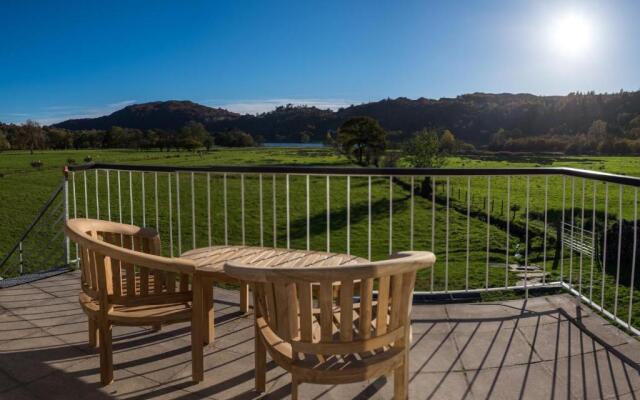 Grand At Grasmere