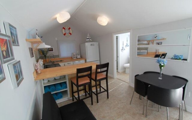 Plovers Cove Cottage