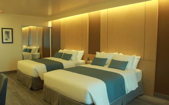 West Plaza Hotel at Lebuu Street