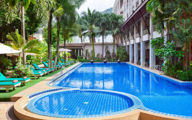 Thanthip Beach Resort