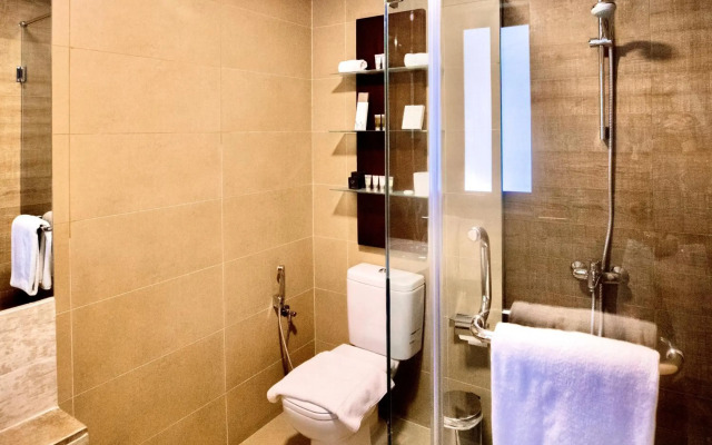 The Dragon Hotel & Resort & Sea Loft Chalets
