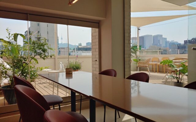 Tong Tong Petit Hotel