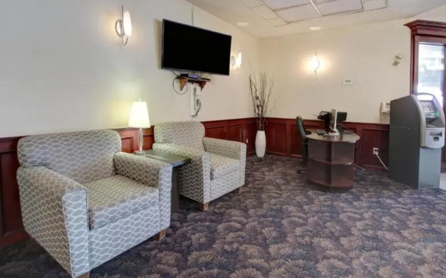 Ramada By Wyndham Nisku