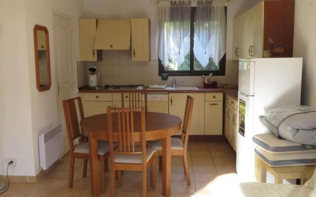 Maison Bormes-les-Mimosas, 1 pièce, 4 personnes - FR-1-610-41