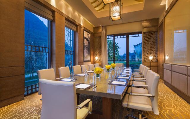 Banyan Tree Yangshuo