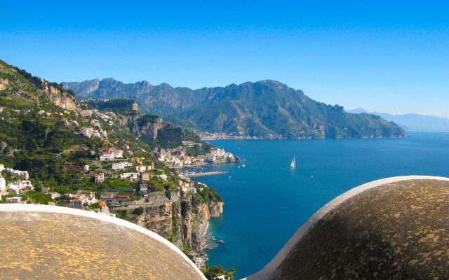 Monastero Santa Rosa Hotel & Spa