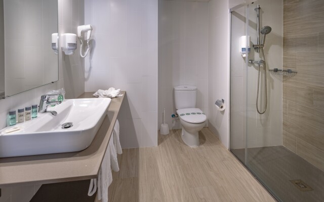 Hotel 4R Miramar Calafell