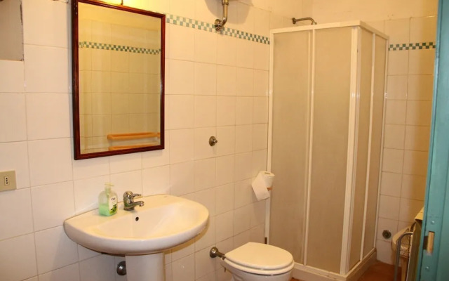 Nice Apartment in Guasticce With Pool