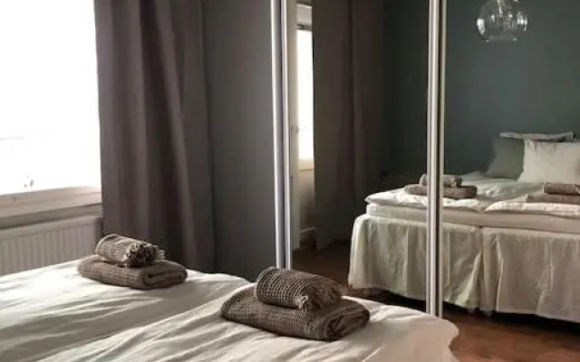 Lovely two room unit with free parking