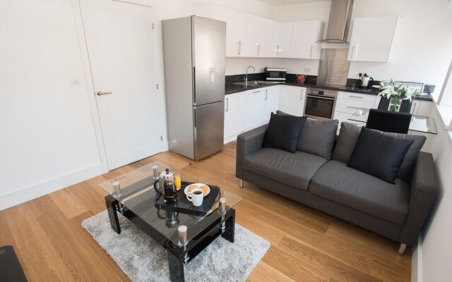 Celador Apartments - Sussex House Serviced Apartments