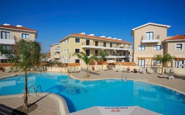 Kyklades Resort & Spa