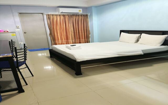 OYO 75506 Ratchapruek Apartment Suphanburi