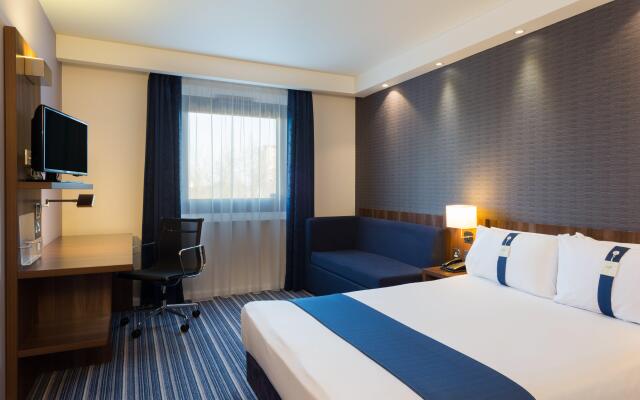 Holiday Inn Express Harlow by IHG
