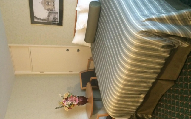 Travelodge by Wyndham Winnipeg East