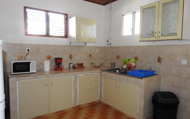 House with 2 Bedrooms in Le Robert, with Private Pool, Enclosed Garden And Wifi - 18 Km From the Beach