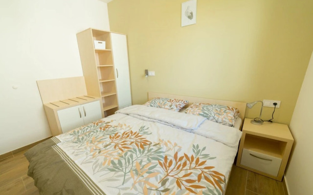 Apartmaji Banonia Stork Flight