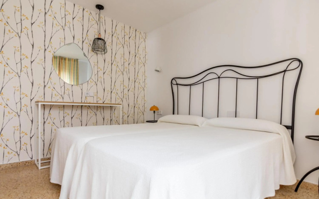 Poniente Playa Aparthotel