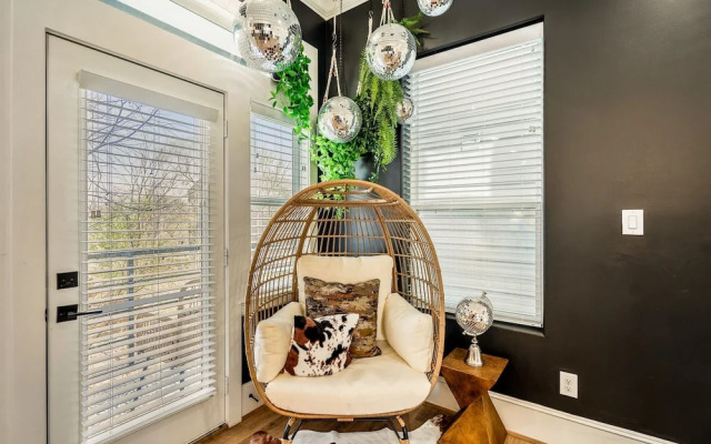 The Green Haus Luxxe Cabana Rooftop Retreat