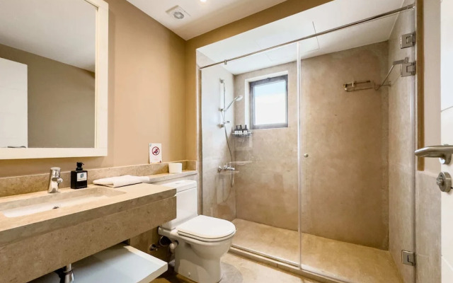 Xuru Stays I Posh & Eclectic 4 BDR Villa @ Fanadir Bay