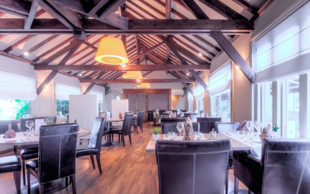 Logis Hotel Restaurant des Acacias Lille Tourcoing